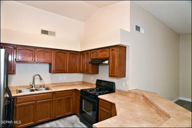 Building Photo - 3020 Tierra Mina Dr