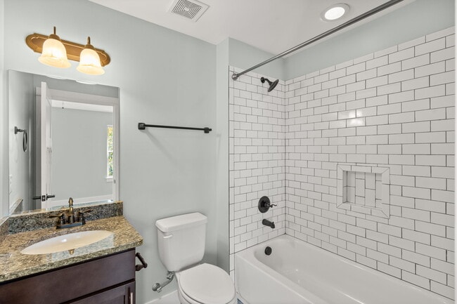 Building Photo - 1106 Stratford Ave