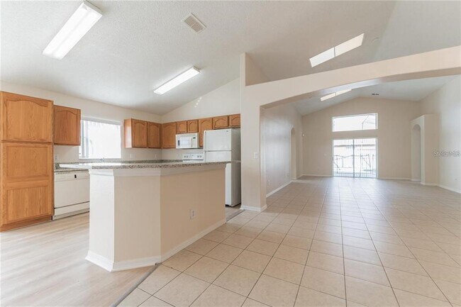 Building Photo - 8104 Santee Dr