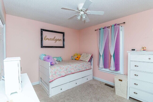 Building Photo - SPACIOUS Brick Home in Lane Tree (Goldsboro)! 3 Bedroom | 2 Bath w/ Bonus Room & 2-Car Garage