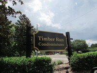 Building Photo - FOR RENT:  3 BEDROOM 2 BATHROOM CONDO LOCA...