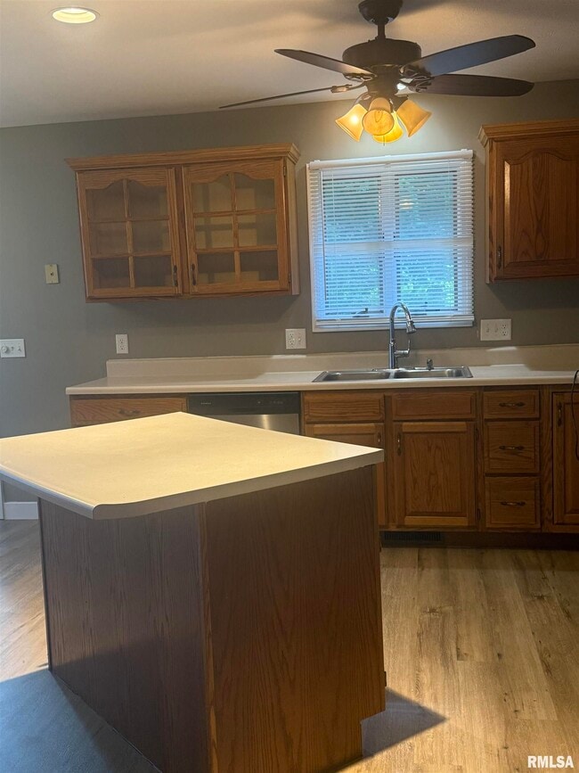 Building Photo - 213 Appomattox Dr