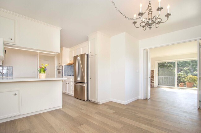 Building Photo - 4Bed/2Bath Home in  Kentfield with stellar...