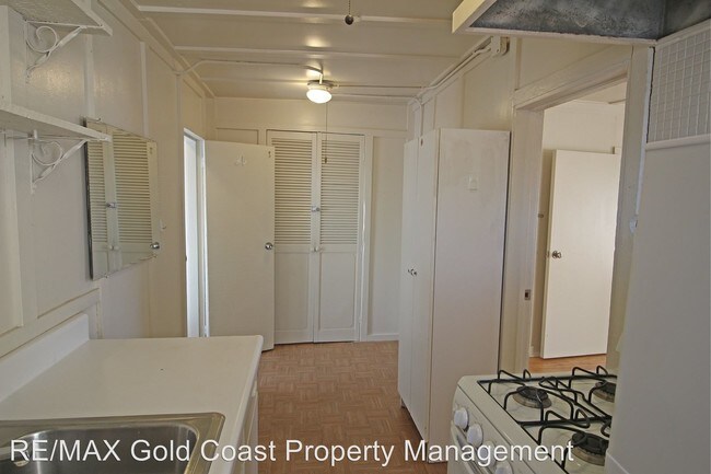 Building Photo - 113 Los Altos St