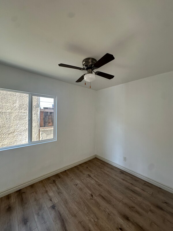 Building Photo - 1905-1907 W 74th St