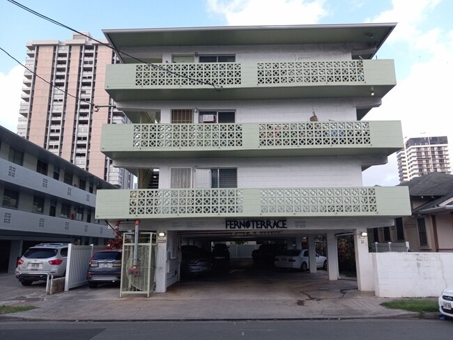 Primary Photo - 2 Bed/2 Bath/1 Parking at Fern Terrace