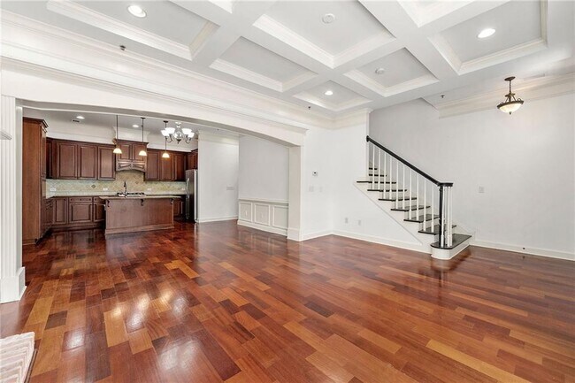 Building Photo - 15 Buford Village Walk