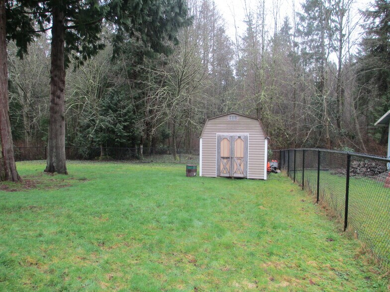 Building Photo - 21101 NE 66th St