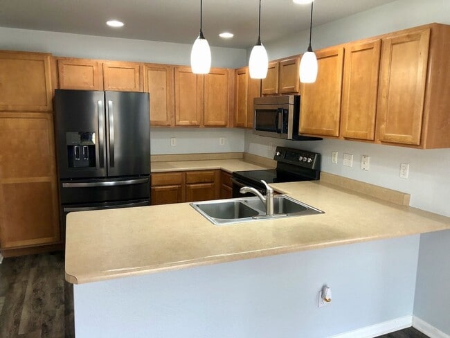 Building Photo - Charming Ranch Home with Office, A/C & Fen...
