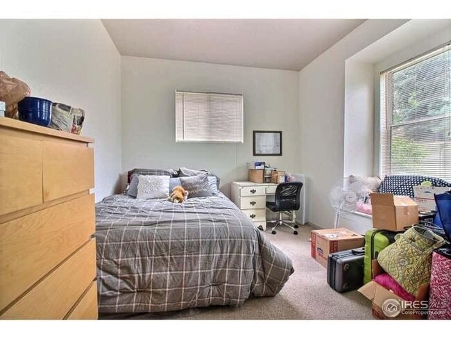 Building Photo - 1619-1611 11th Ave