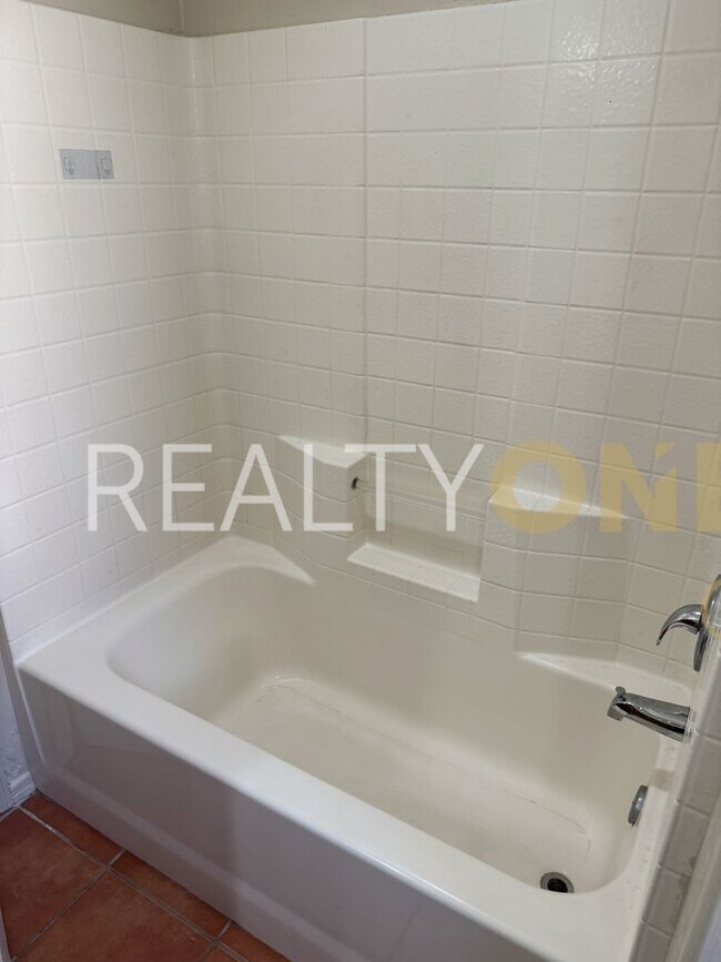 Building Photo - Barkley Ranch Corner Lot Home with 3 Car G...