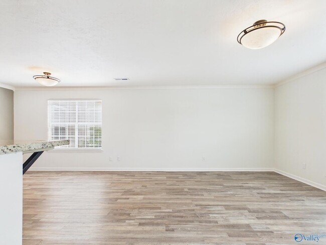 Building Photo - 263 Waters Edge Ln