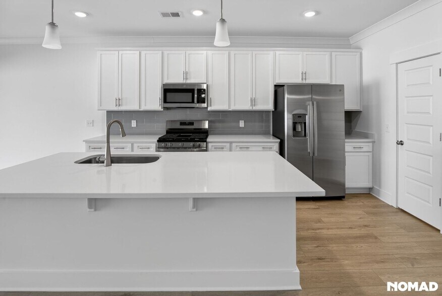 Building Photo - 605 Wetherbrooke Way