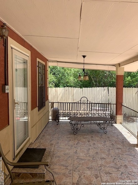 Building Photo - 1750 W Craig Pl