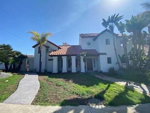 Building Photo - 1806 Soto St