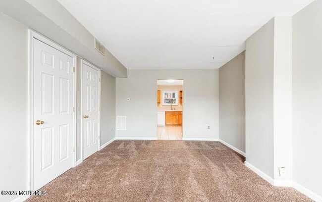 Building Photo - 53 Briar Mills Dr