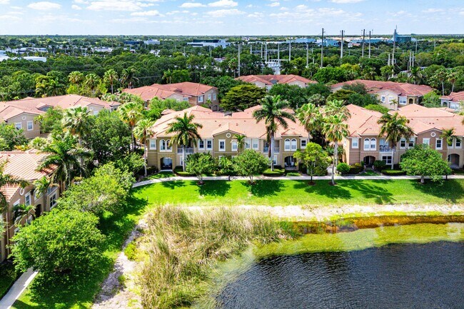 Building Photo - 4890 Bonsai Cir