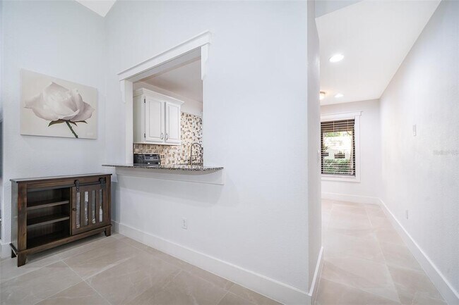 Building Photo - 200 Egret Ct