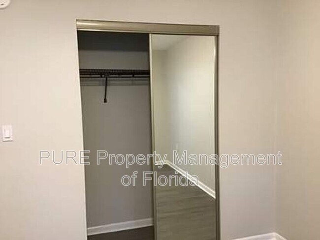 Building Photo - 3135 SW 97th St