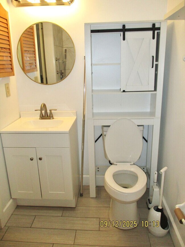 Building Photo - Spacious 2BR/2BA Townhouse – 1,550 Sq. Ft....