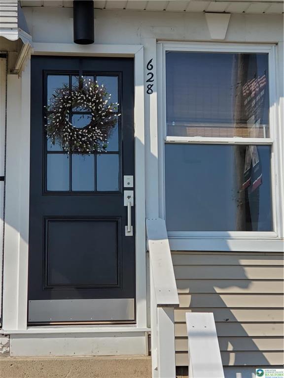 Building Photo - 628 Coal St