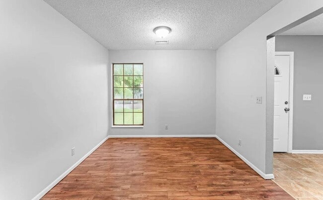 Building Photo - 16107 W 141st Terrace