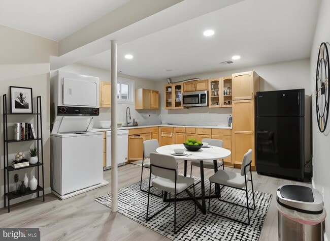 Building Photo - 14301 Autumn Crest Rd