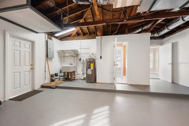 Building Photo - 1624 Fruitwood Dr