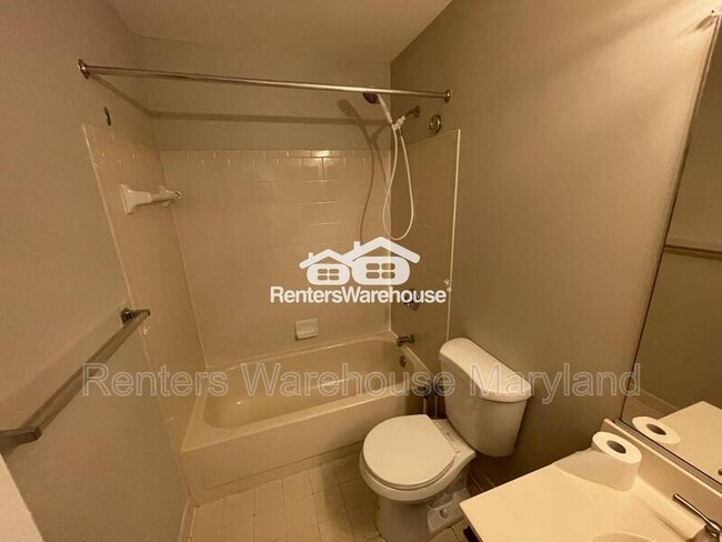 Building Photo - 201 Star Pointe Ct