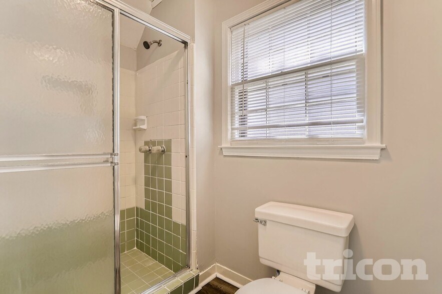 Building Photo - 4809 Glenwhite Dr