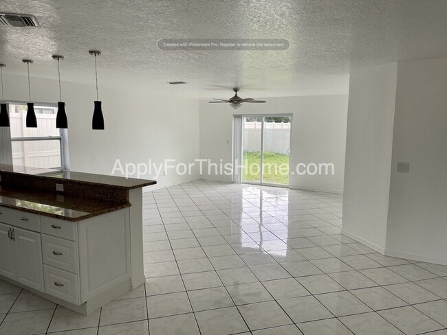 Building Photo - Single Family Home in Seminole
