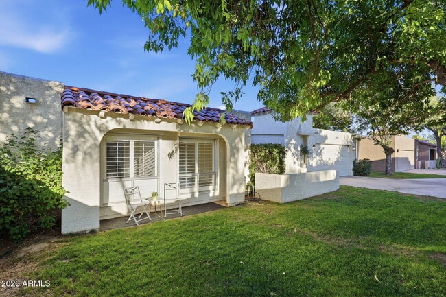 Building Photo - 7352 E Valley Vista Dr