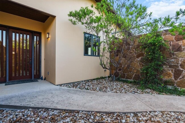 Building Photo - 92080 Madrone Ranch Trail