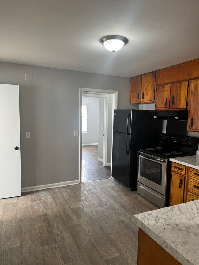 Building Photo - 1515 Rosedale Ave