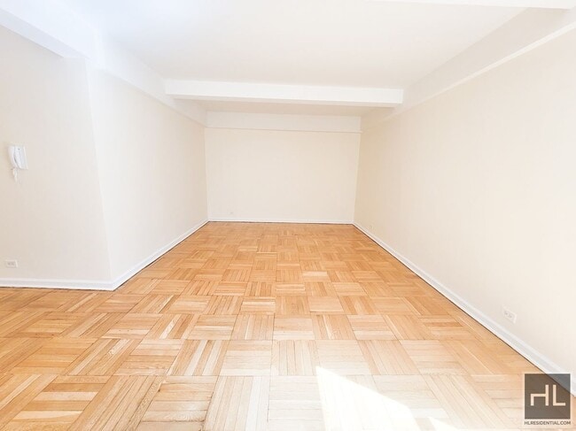 Primary Photo - Modern Elegance on Grand Concourse