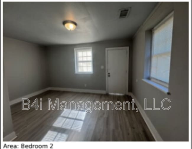 Building Photo - 1324 Drewery Ave