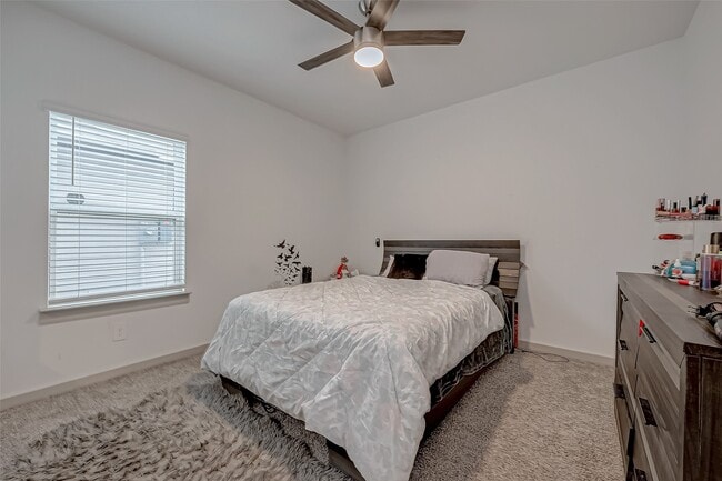 Building Photo - 6850 Amber Clf Ln