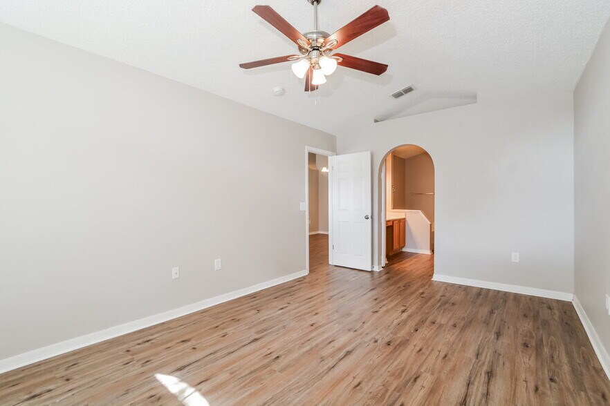 Building Photo - 1416 Muir Cir