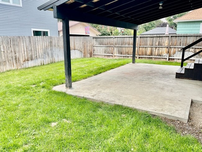 Building Photo - Audubon Park Rental!
