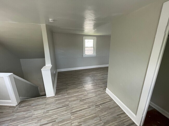 Building Photo - SECTION 8 and EDEN Accepted! Spacious, Newly Renovated 4-Bedroom Home!!