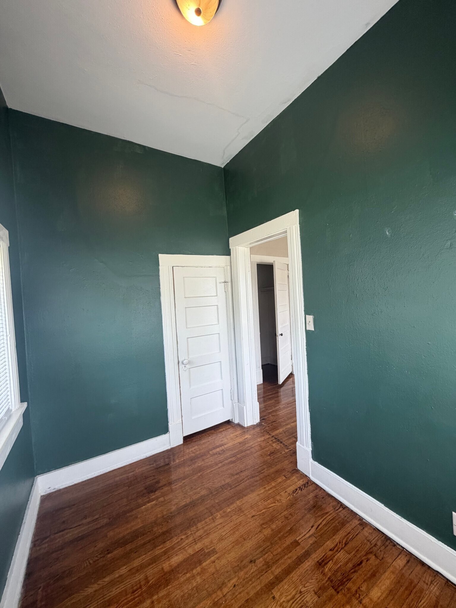 Building Photo - 124 N Pearl Ave