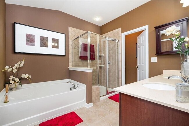 Building Photo - 4306 Laurel Creek Ct SE