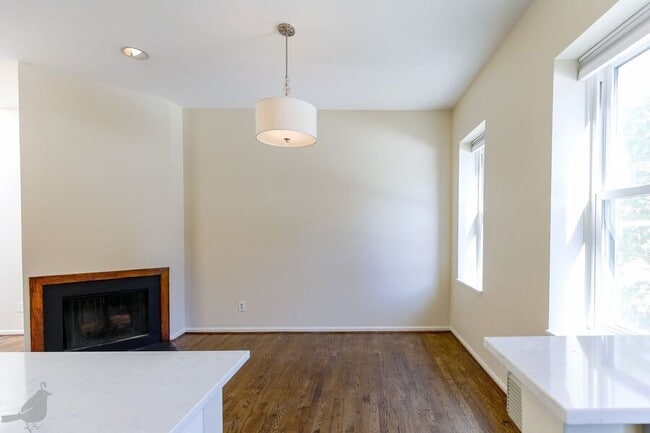 Building Photo - 1843 Mintwood Pl NW