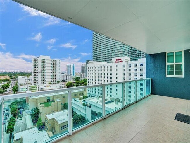 Building Photo - 1250 S Miami Ave