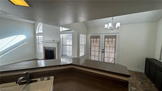 Building Photo - 317 Warmside Dr