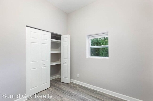 Building Photo - 1 br, 1 bath House - 450 Quarry Rd