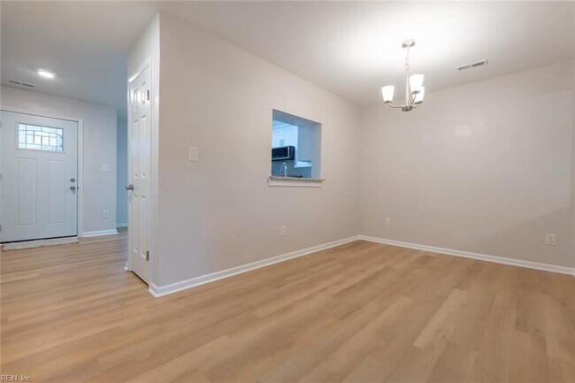 Building Photo - 1567 Sword Dancer Dr