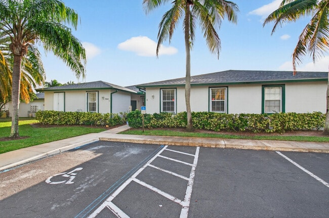 Building Photo - 3162 Via Poinciana