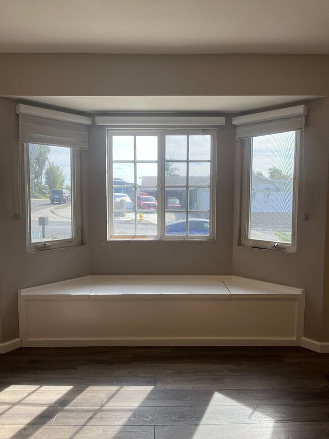 Building Photo - 4014 Wooster Dr