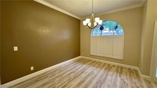 Building Photo - 8850 Creek Run Dr